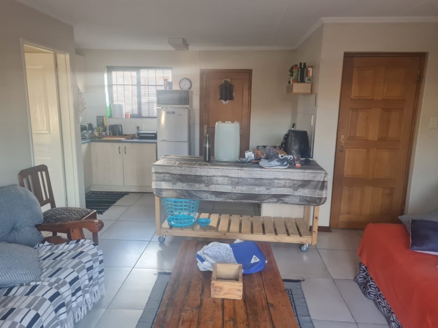 2 Bedroom Property for Sale in Langenhovenpark Free State